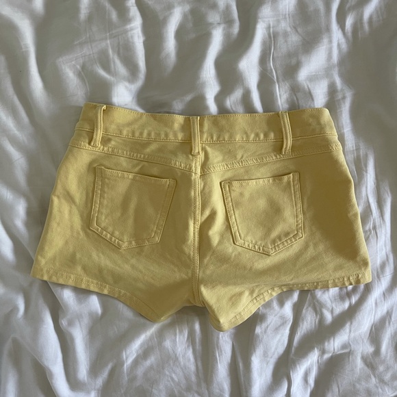 mid rise shorts - Picture 2 of 2